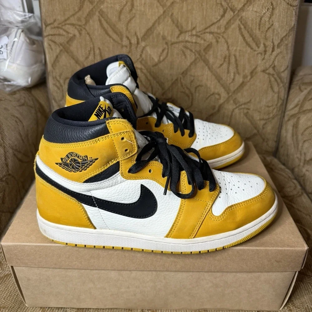 Air Jordan One Retro High Og‎ Yellow Ochre Men's Size 11